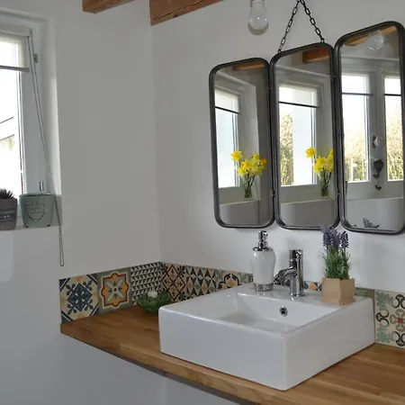 La Longere D'ecottes Bed & Breakfast Licques