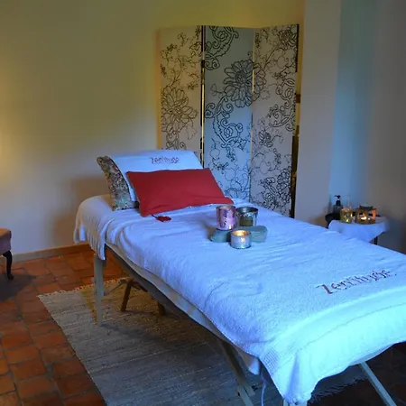 Couette-café La Longère D'ecottes