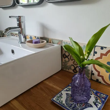 La Longère D'ecottes Couette-café